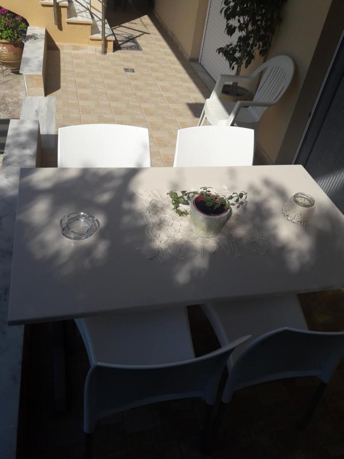 M&J Apartments Никити Экстерьер фото